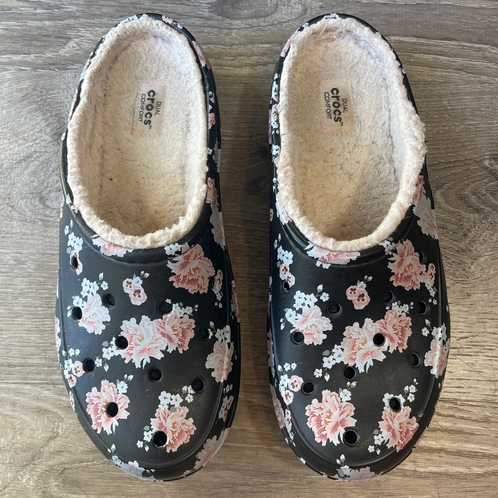 Crocs Freesail Fuzz Lined Floral Clogs Black Pink Peony W9 Slip On Mules